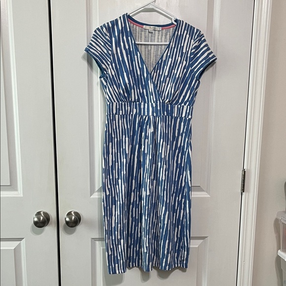 Boden Dresses & Skirts - Boden Jersey Knit Faux Wrap Empire Waist Midi Dress Sz 4